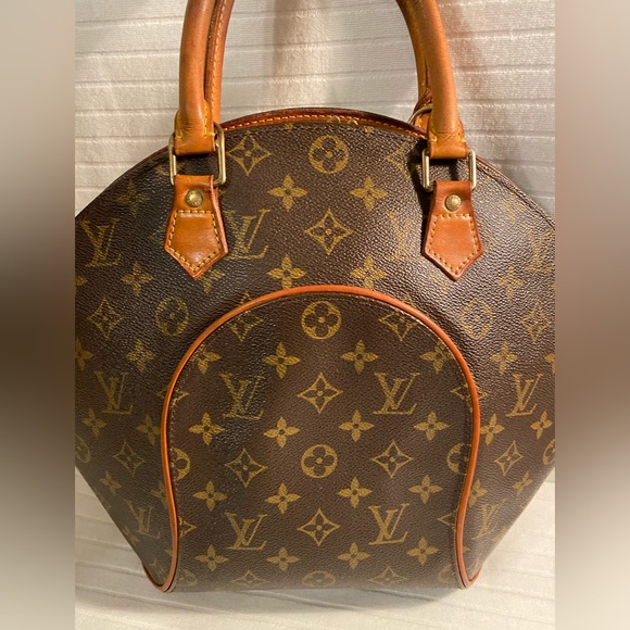 Beautiful Louis Vuitton Ellipse MM W/Certificate of Authenticity - Picture 2 of 15